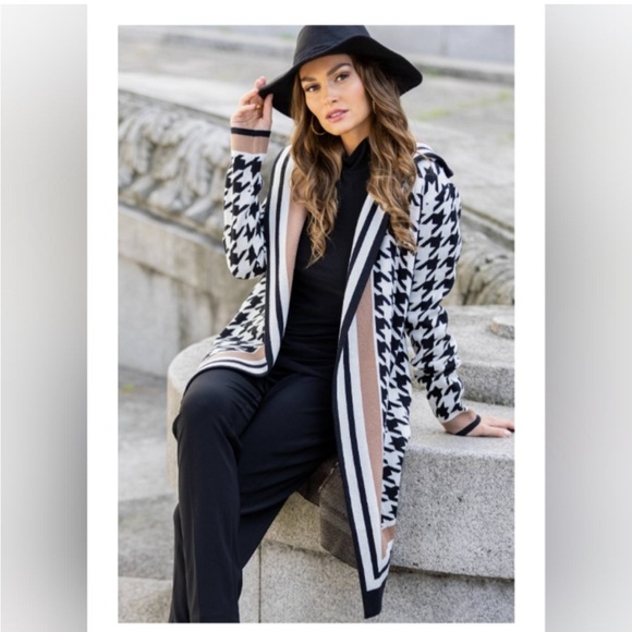 White House Black Market Houndstooth Cardigan in Black, White, and Brown - Picture 9 of 9